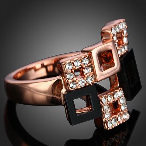 6-SQUARES SWAROVSKI CRYSTAL n ONYX RING-sz 9